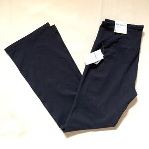 Old Navy Active High Rise Go-Dry Black Slim Boot-Cut Pant Size Large NEW